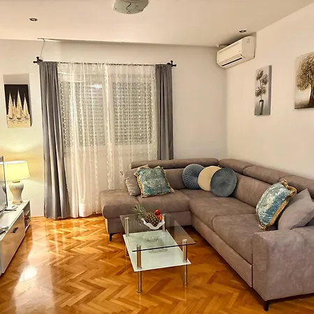 Ana Apartament *